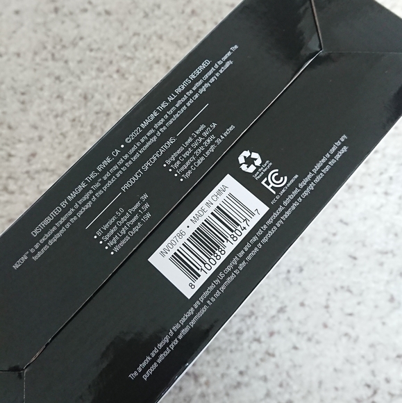 BRAND NEW NIB NiZoni LED DOME LAMP w/wireless Phone Charger & HD Audio Speaker - Picture 4 of 8